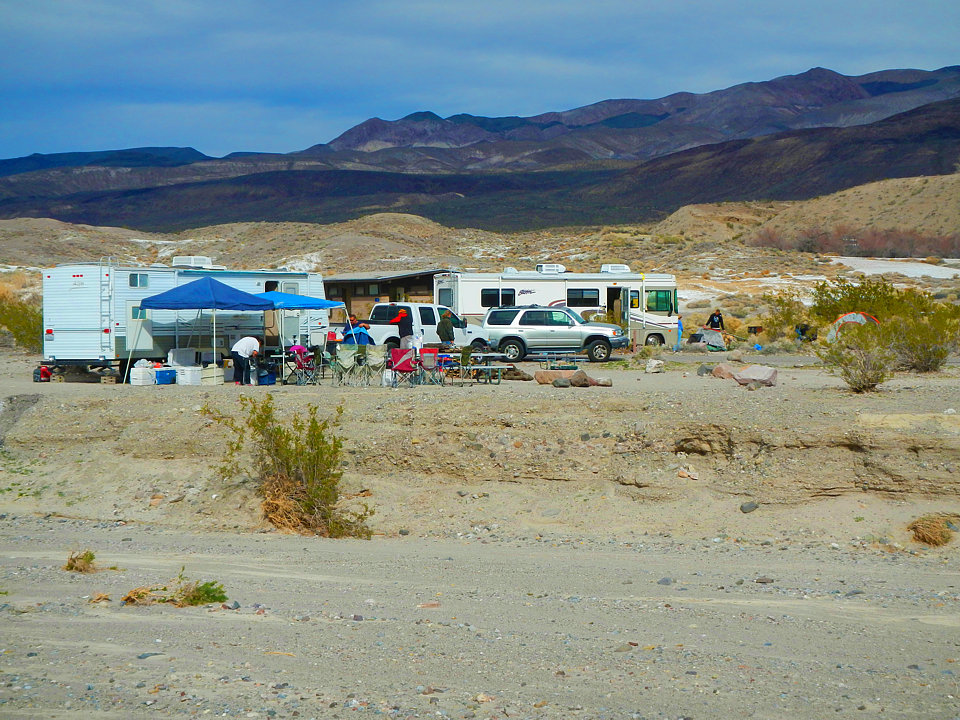 Camping at Death Valley Mesquite Spring Campground.
